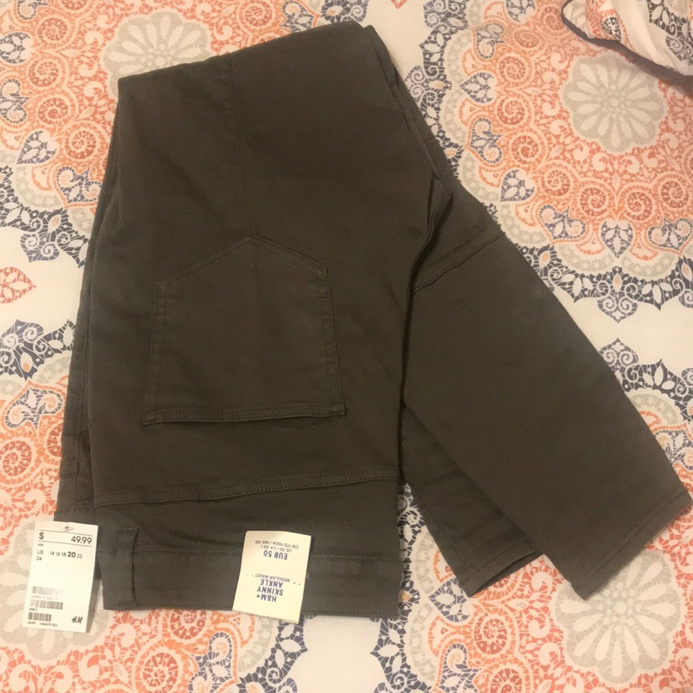 NWT olive skinny jeans H&M